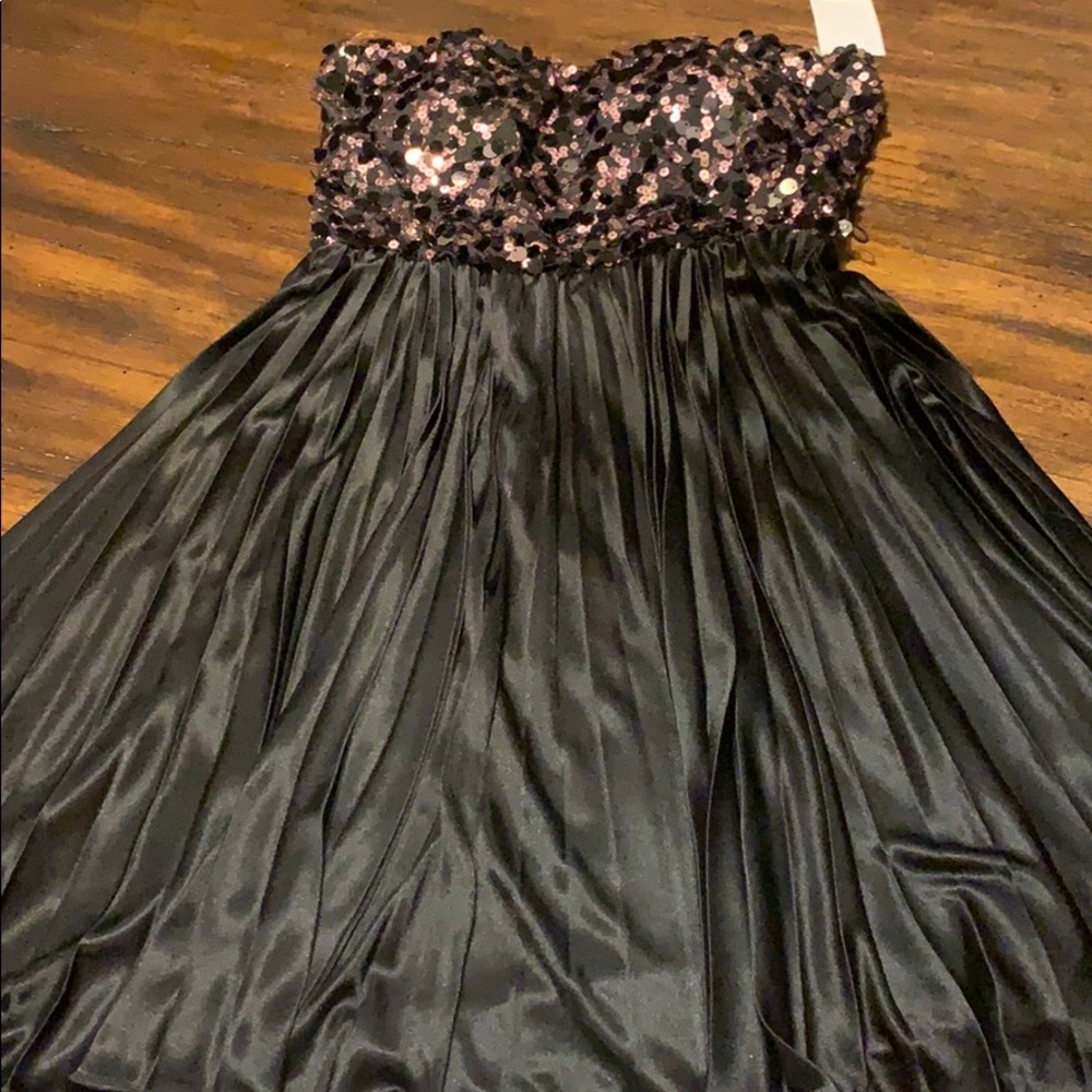 Gorgeous dress 👗